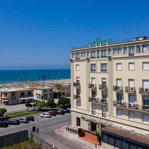 4* Hotell President